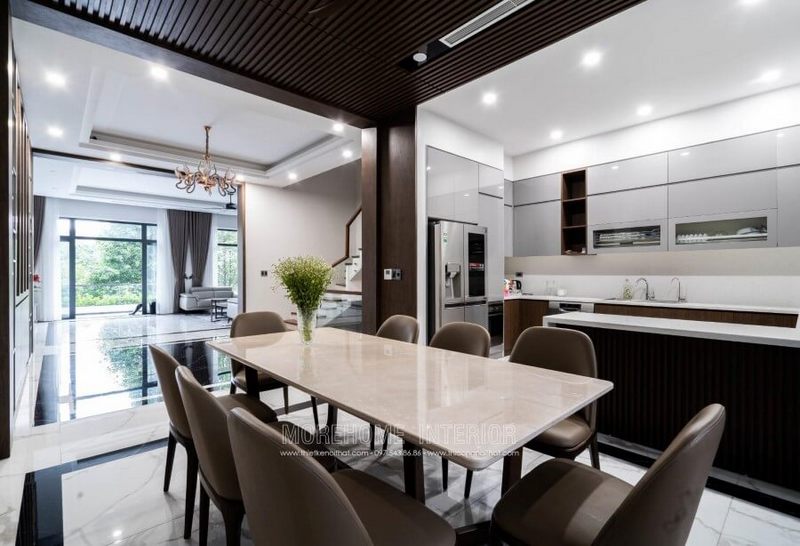 Chất liệu gỗ công nghiệp MDF cao cấp được sử dụng cho nội thất phòng bếp hiện đại tinh tế